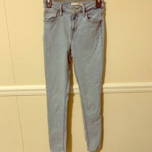 Levi’s 25” 721 High Rise Skinny